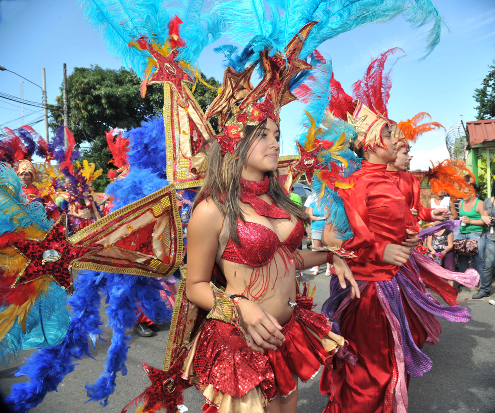 Festival Budaya Tahunan Kosta Rika Meriahkan Kota San Jose